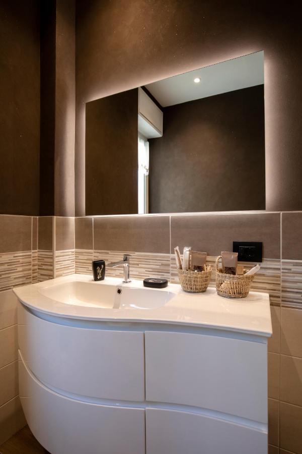 La Lupa Apartment - In The Heart Of Aosta With Car Box Экстерьер фото