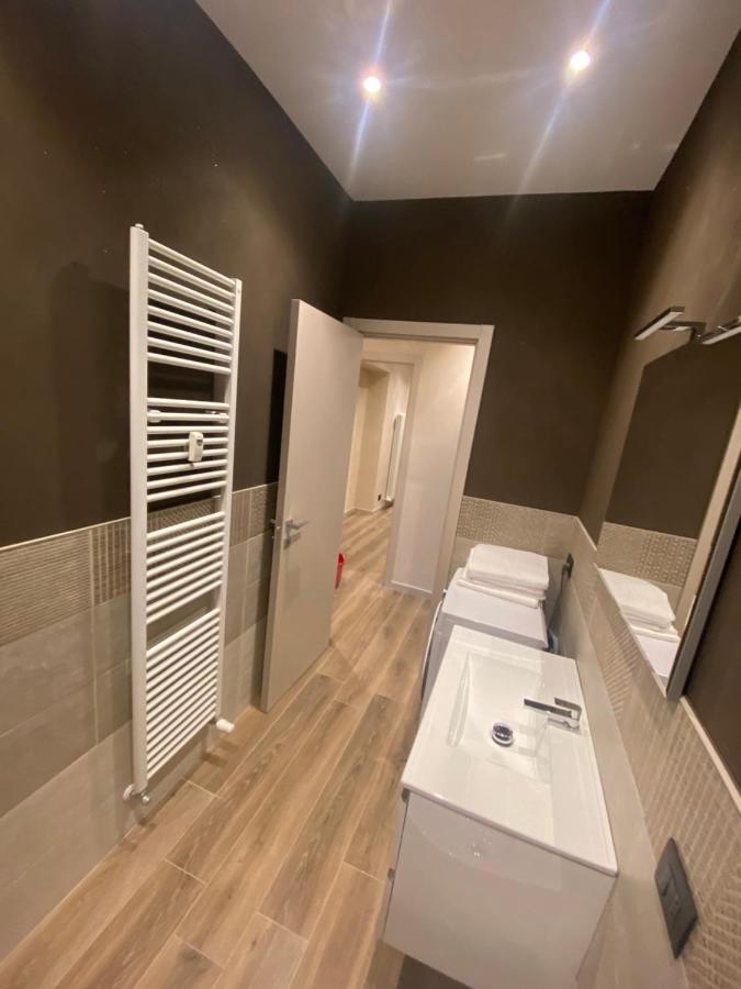 La Lupa Apartment - In The Heart Of Aosta With Car Box Экстерьер фото